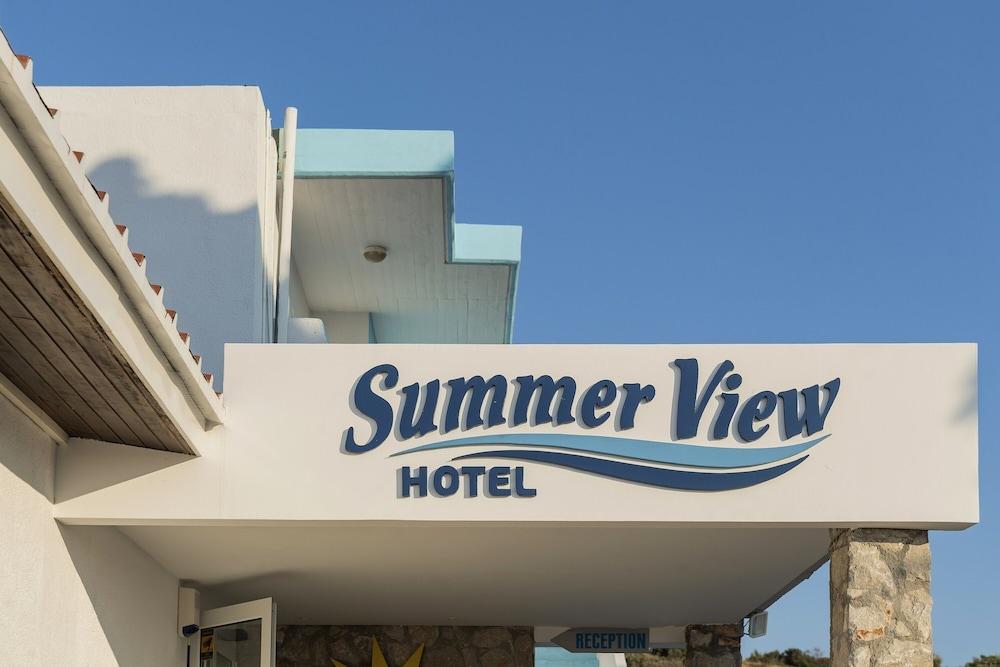 Summer View Hotel 2*