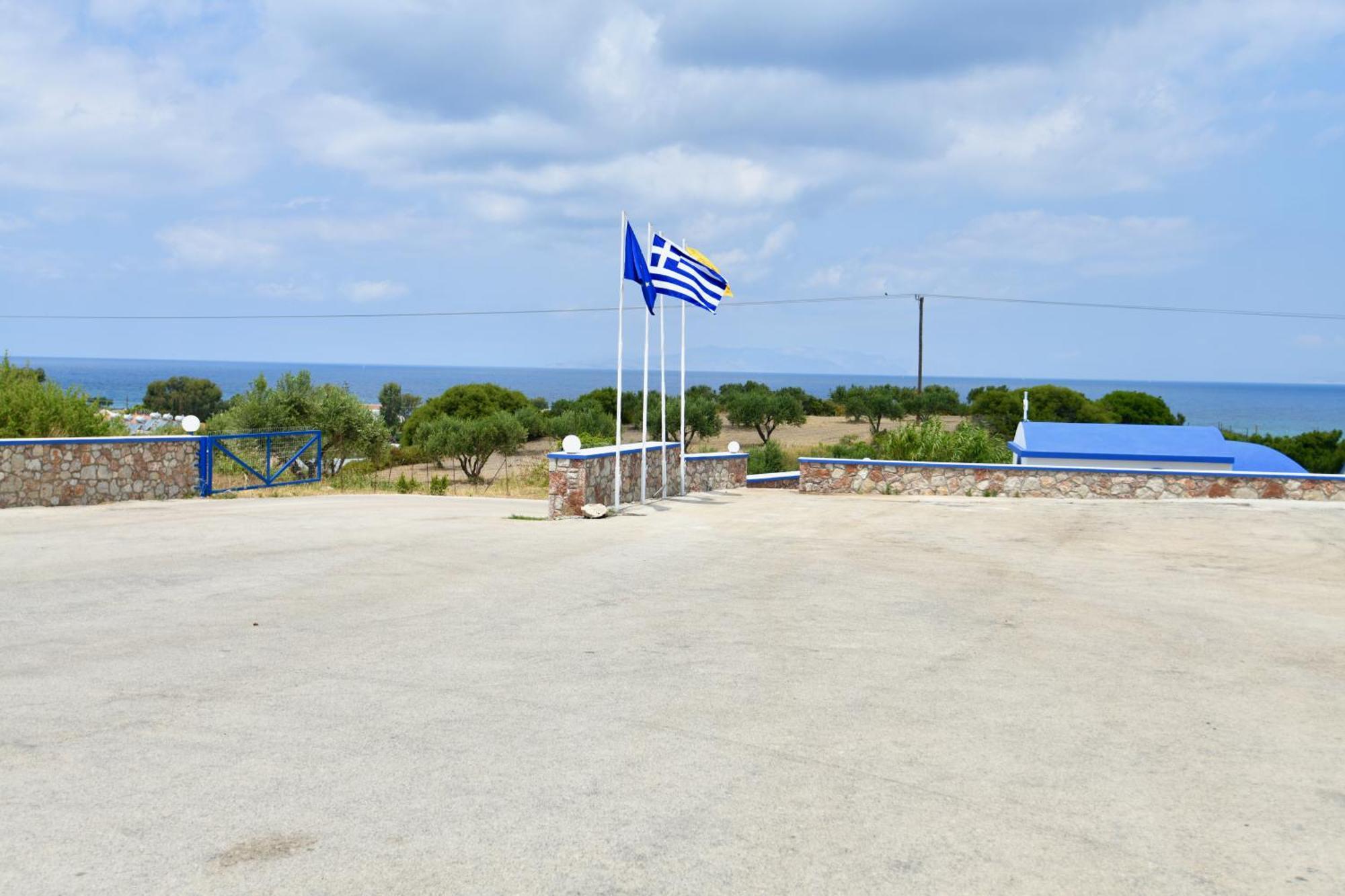 Summer View Hotel